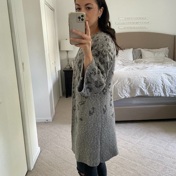 Cupcakes & Cashmere Cardigan - Picture 4 of 8